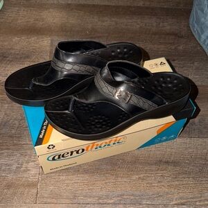 Aerothotic Black Sandals